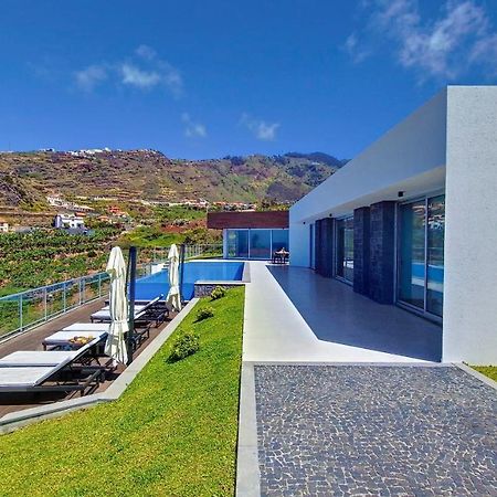 Villa Blue Horizon By Lovelystay Tabua  エクステリア 写真